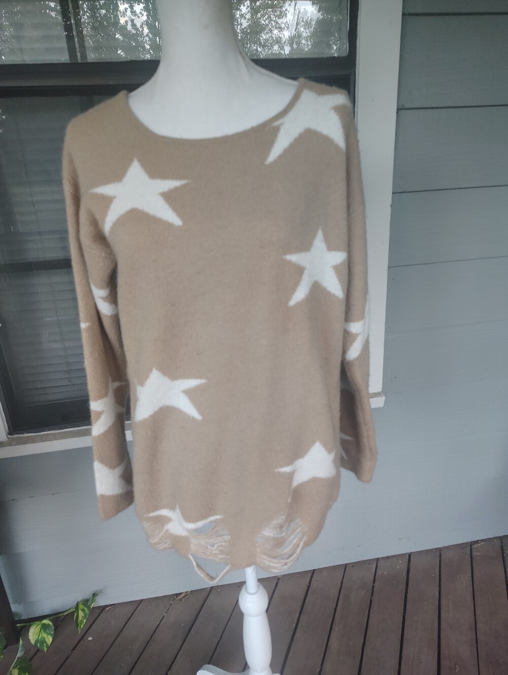 Women’s Famtastic Fawn Sweater